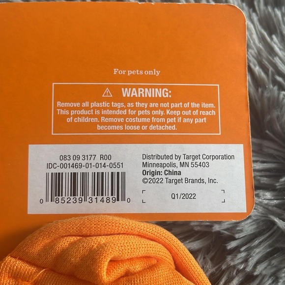 Hyde and Eek! Reflective Jack-O-Lantern Pet Hoodie - Picture 10 of 11